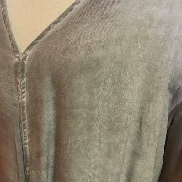 Slouchy boho beachy v neck top - Picture 4 of 8